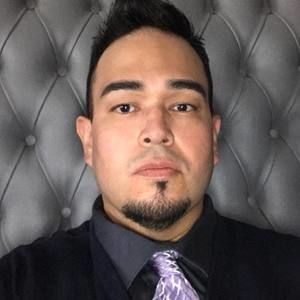 Meet your Posher, Gio